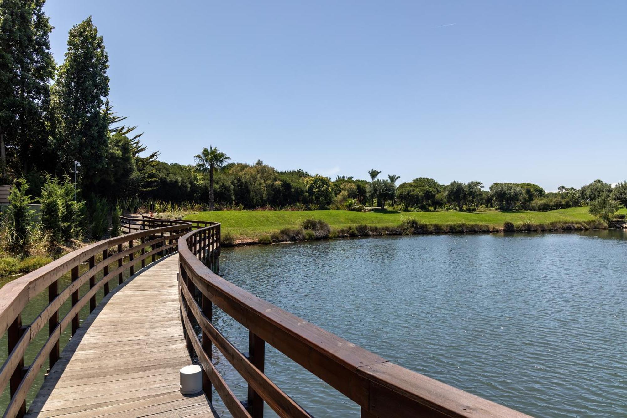 Domes Lake Algarve, Autograph Collection Виламура Экстерьер фото The 18th hole at the Ocean Club